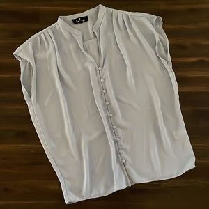 Lulu’s Carlton Light Blue Button Up Sleeveless Top Women’s Small